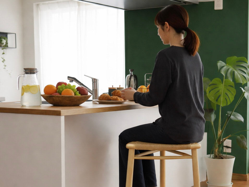 HOカウンタースツール レザー／ペーパーコード｜木と暮らしの工房