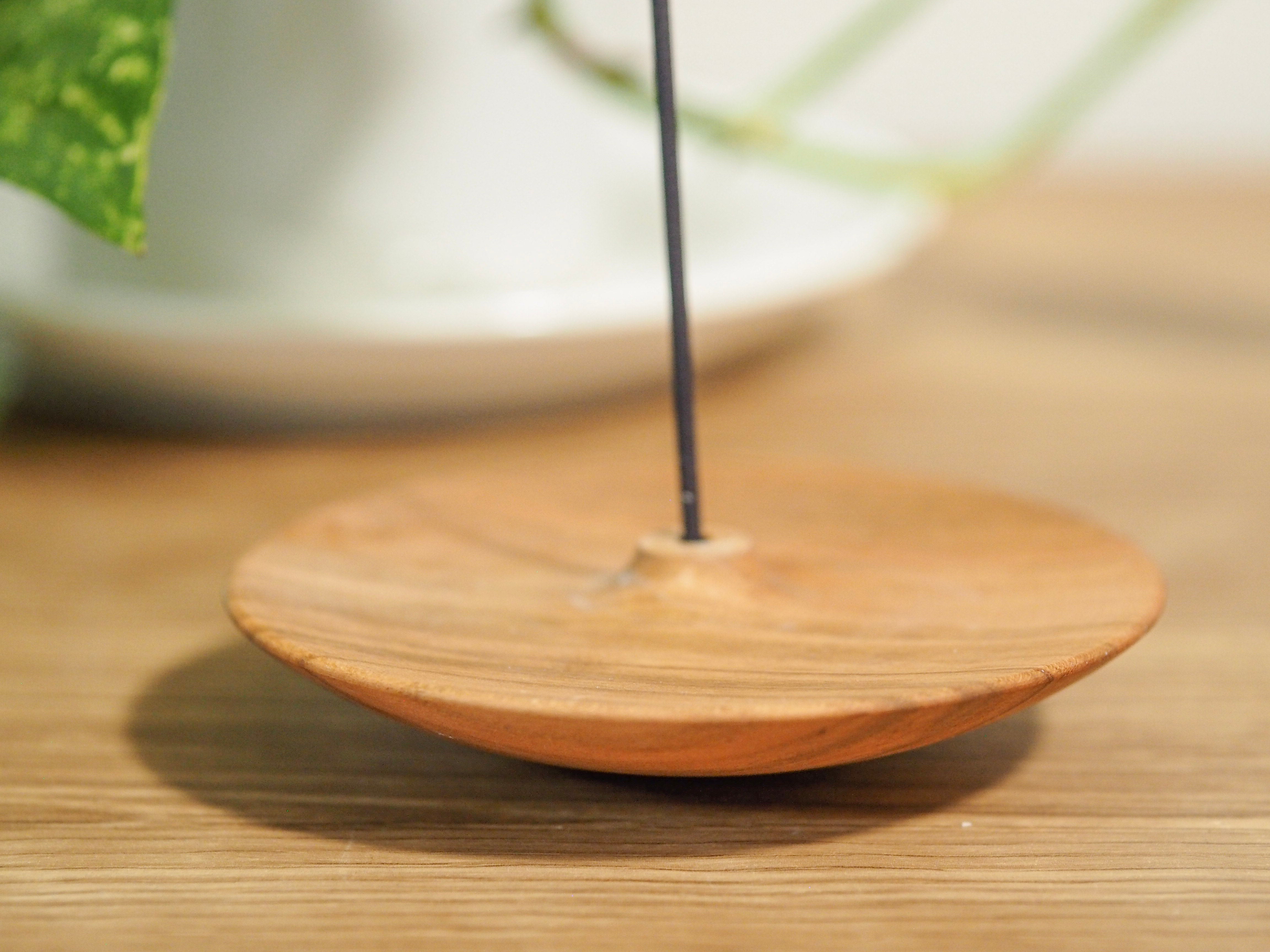 木のお香立て｜osio craft
